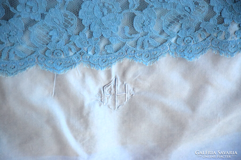 Old blue lace hand embroidered fh monogram bedding set 1 quilt 1 pillowcase 194 x 128