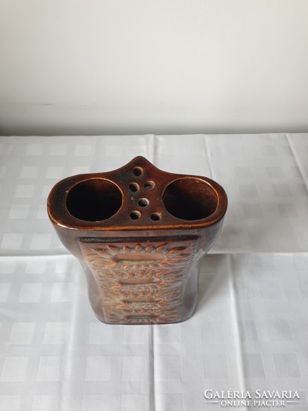 Polish glazed ceramic with a sunflower pattern