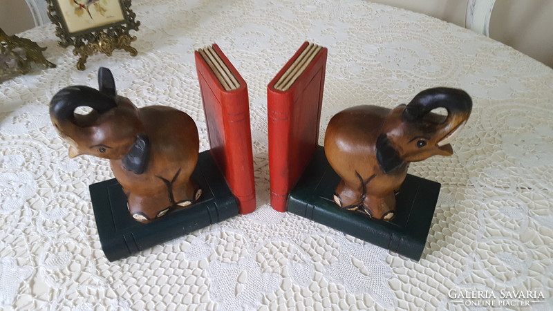 Pair of elephant bookends