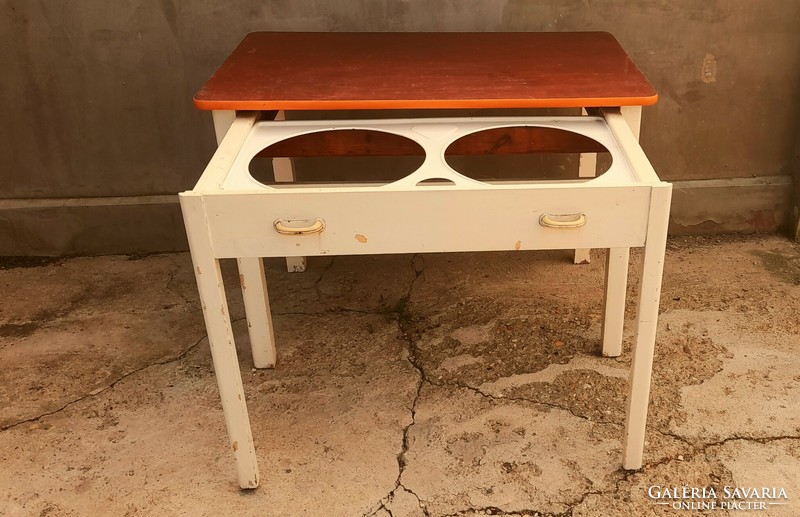 Old kitchen sink table