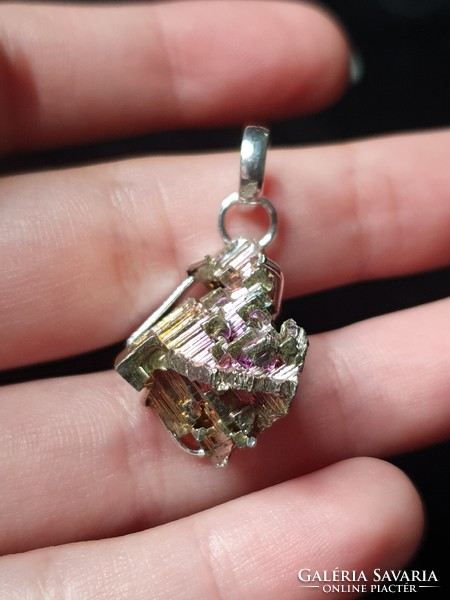 Rarity!!! Beautiful silver pendant with a polished bismuth stone