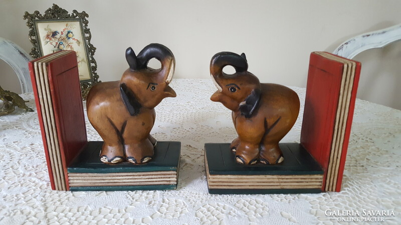 Pair of elephant bookends
