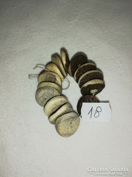 Antler button 21 mm 14 pcs. 18