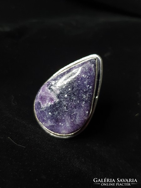 Rarity!!! Beautiful silver ring with a polished sugilite stone from Africa