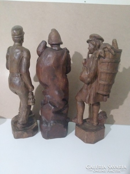 Wooden sculpture collection (three pieces)