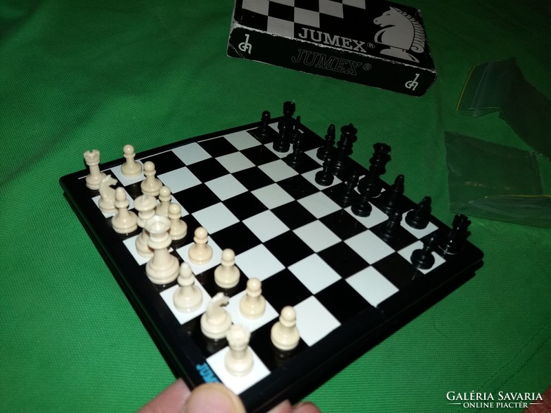 Retro utazó játék mágneses sakk készlet dobozával a képek szerint