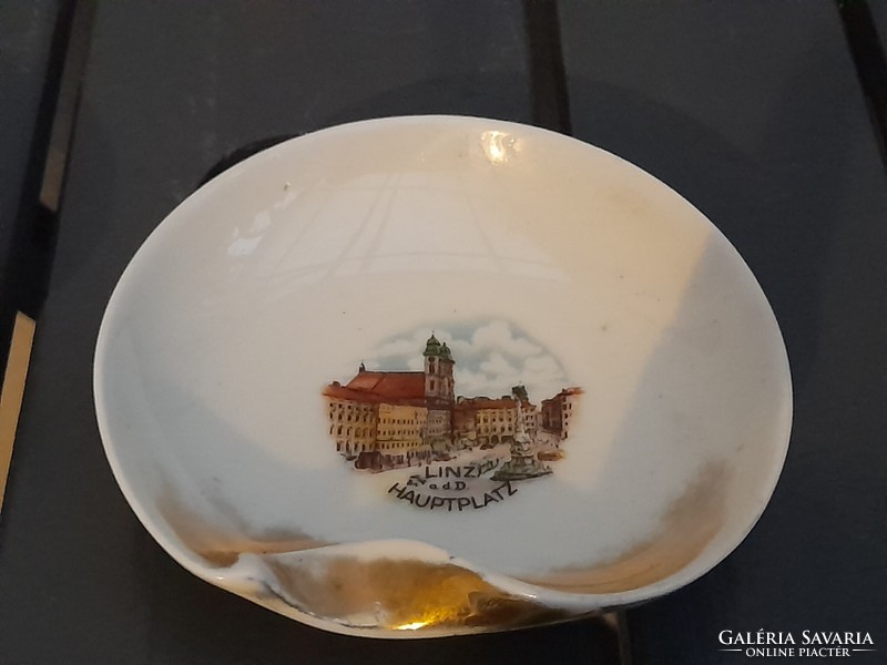 2 beautiful antique Viennese porcelain ashtrays