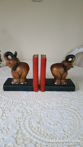 Pair of elephant bookends