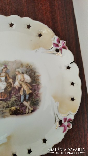 Antique wall plate {p52}