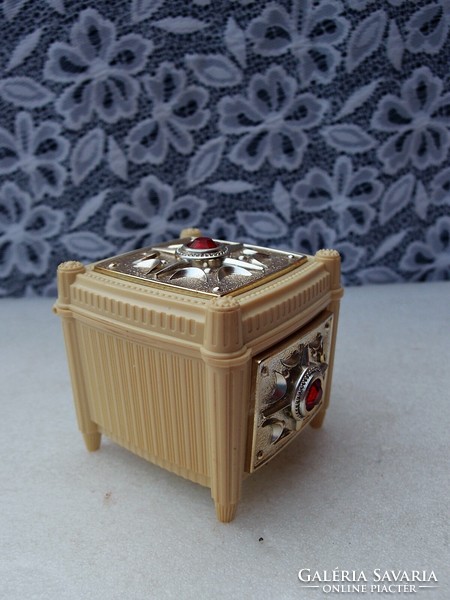 Vintage music box