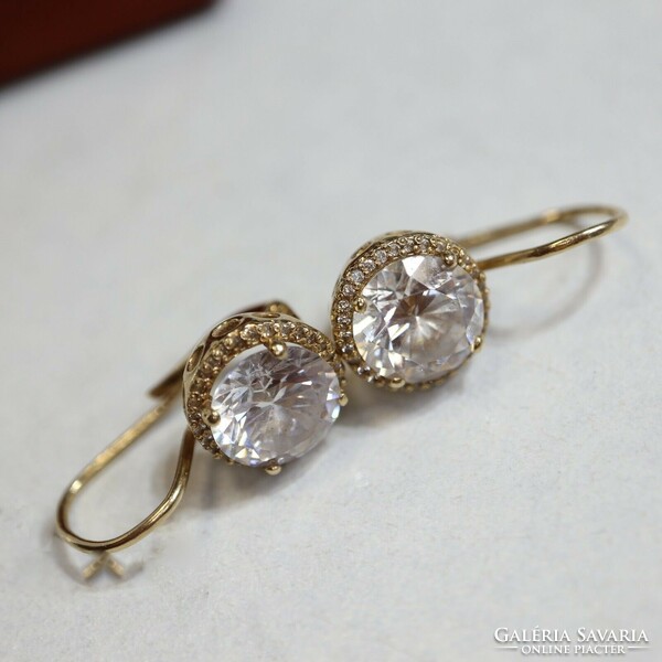 14 carat gold earrings with zirconia stones