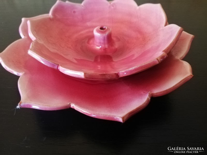 Ceramic incense holder in the shape of a lotus flower