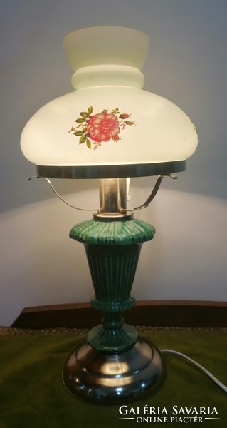 Petróleum lámpa formájú elektromos asztali talpas lámpa