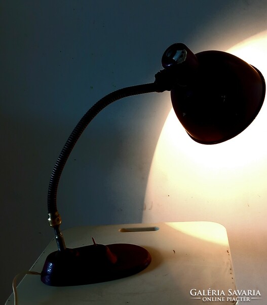 Iconic marked workshop table lamp negotiable 1925 art deco design