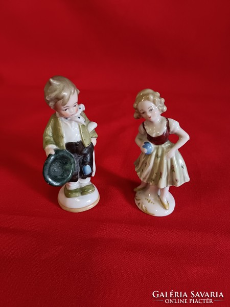 Pair of small porcelain figurines 1910!