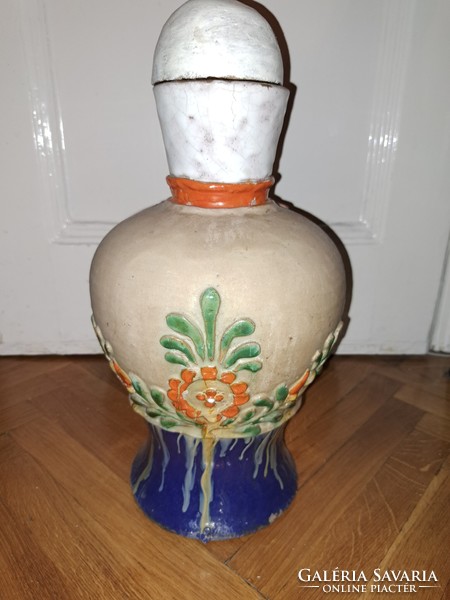 Márkus Lili népviseletes kerámia váza 1930 körül