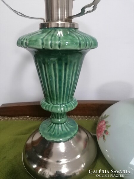 Electric table lamp in the shape of a kerosene lamp