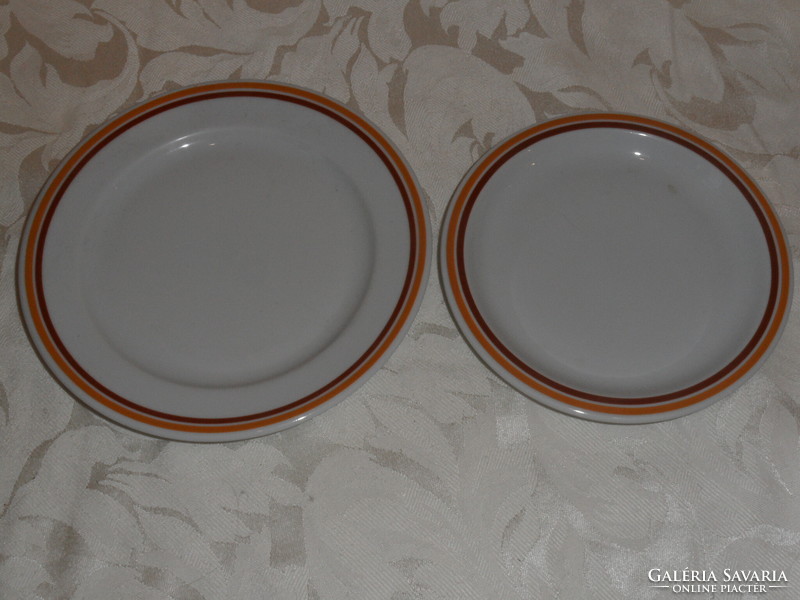 Alföldi porcelán kistányér + süteményes tányér ( 2 db. )