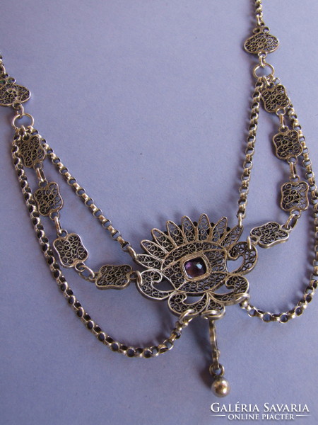Antique silver necklaces (231022)