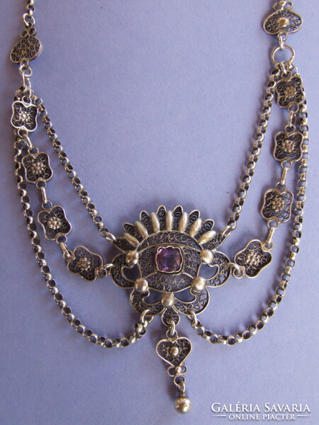 Antique silver necklaces (231022)