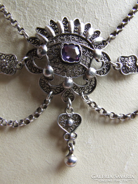 Antique silver necklaces (231022)