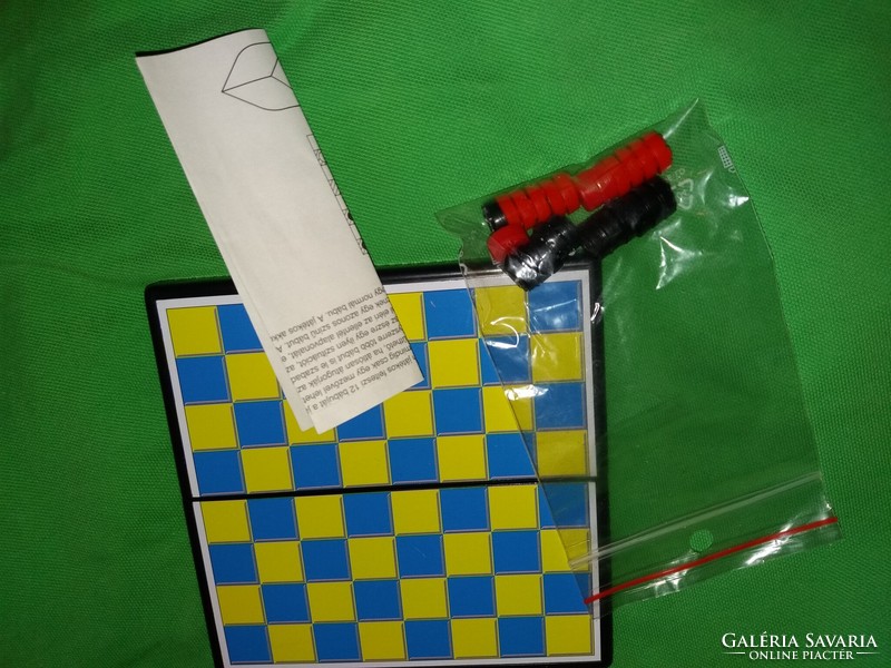 Noris English-made traveling magnetic checkers game as shown in the pictures