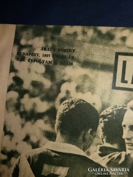 1967. február LABDARÚGÁS magyar labdarúgó újság magazin a képek szerint