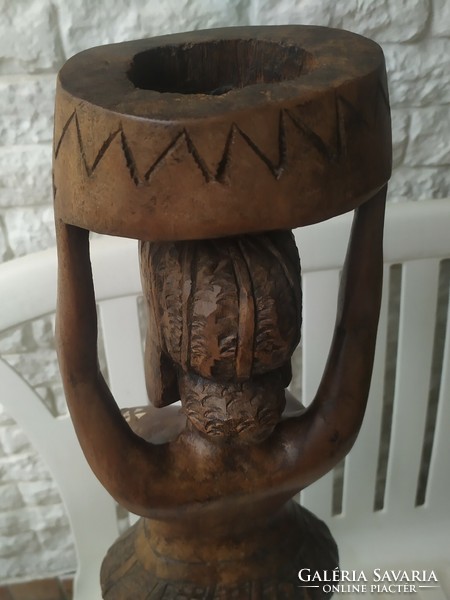 African wooden female statue for sale!