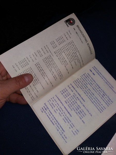 1988 - 89.Varsó Rádió programfüzete mellékletekkel Lengyelország egybe csomagban a képek szerint 2