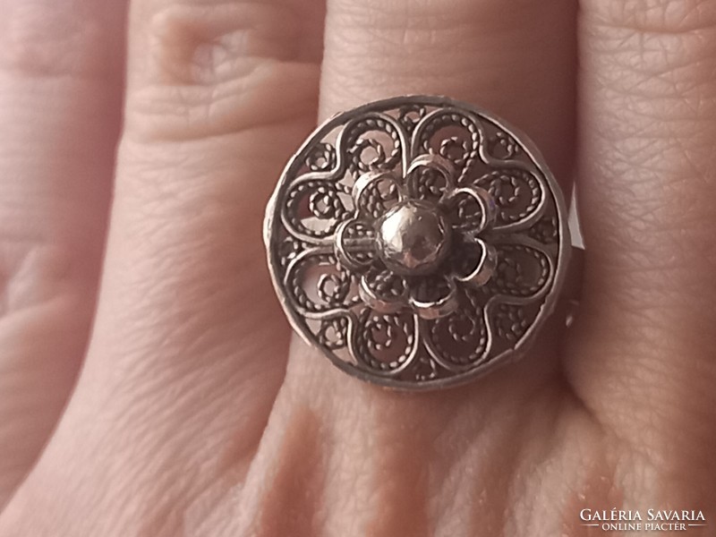 Filigree women's silver ring