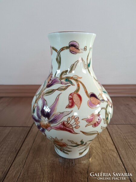 Zsolnay Orchidea mintás porcelán váza