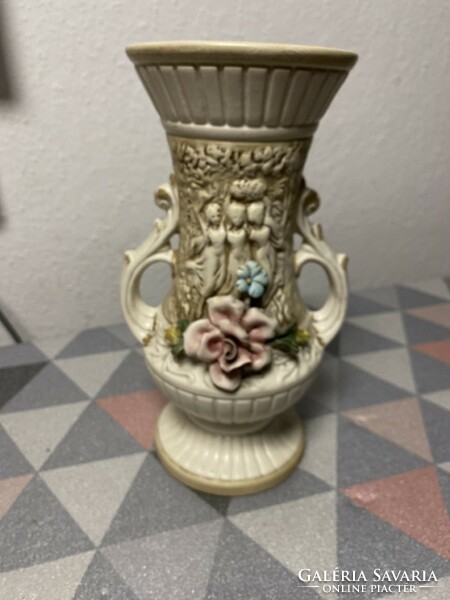 Capodimonte füles váza