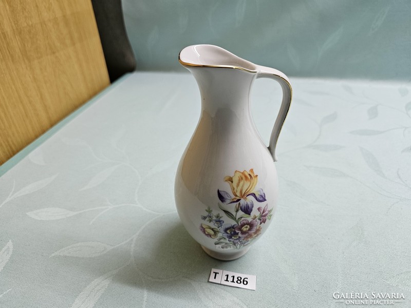 T1186 gdr flower pattern jug 17 cm