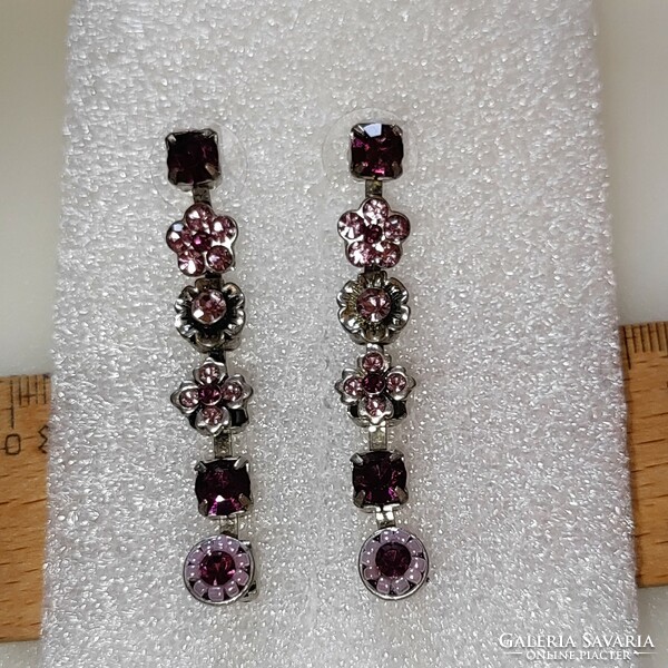 I was on sale! Crystal earrings in a purple shade