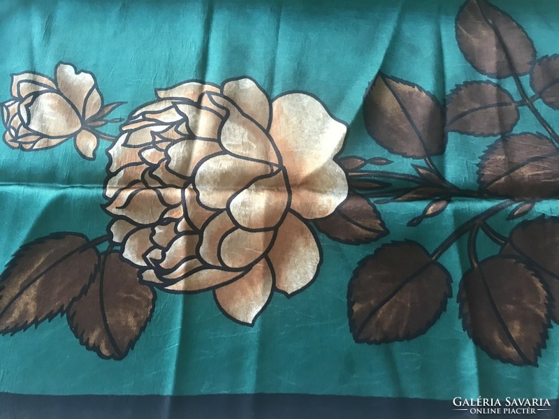 Silk scarf on an emerald green background with roses, 67 x 67 cm
