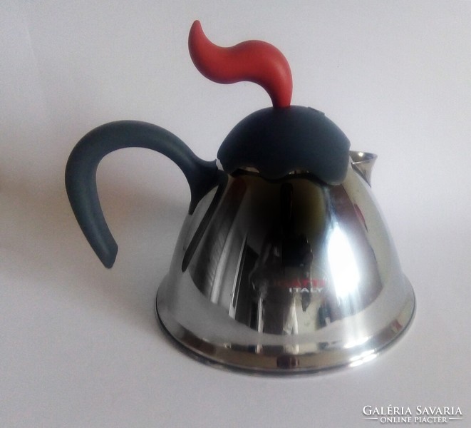 Bugatti postmodern teapot/kettle, design teseo berghella 1990