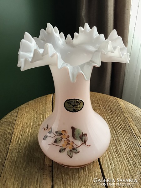 Régi cseh Bohemia szecessziós tejüveg váza