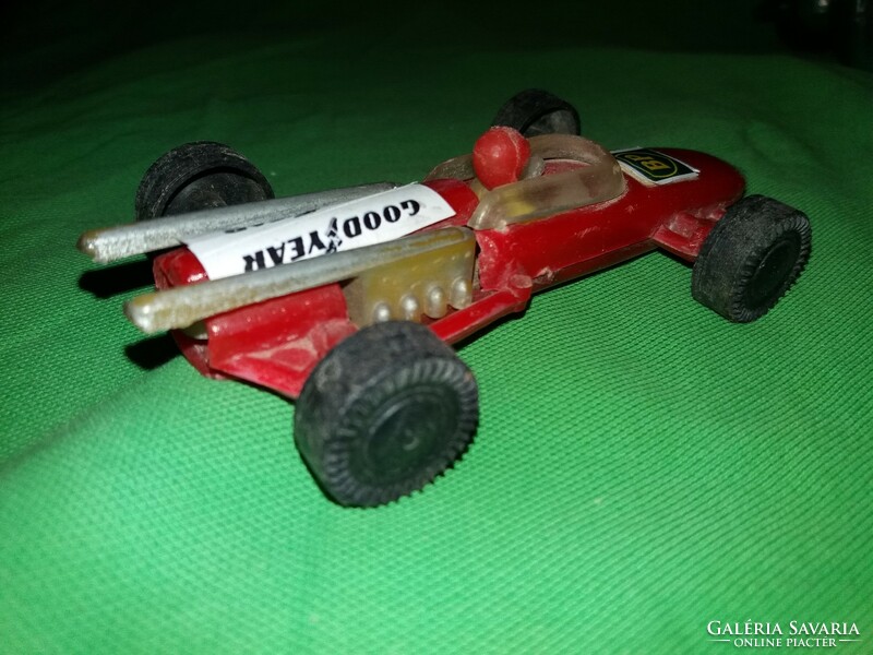 Retro traffic goods bazaar plastic f1 racing car in very good condition 13 cm according to the pictures 2.