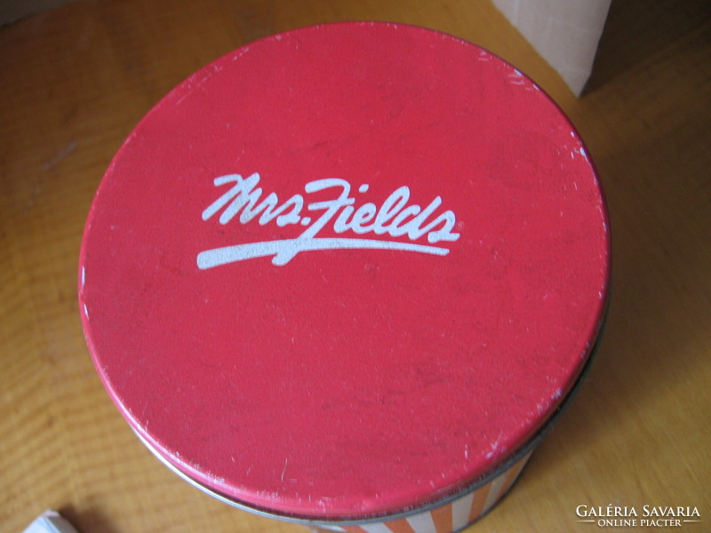 Retro Mrs Fields macis ,csokis sütis fém doboz