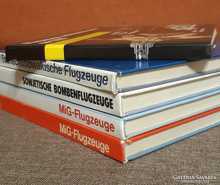 Német nyelvű repülős könyvek.