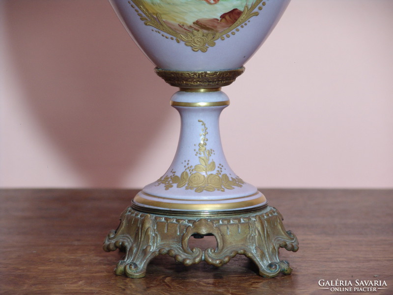 Grandiózus dekoratív francia porcelán petróleum lámpa