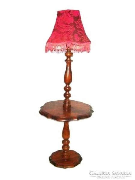 Antik barokk állólámpa formás faragott asztalkával eredeti lámpaernyőjével