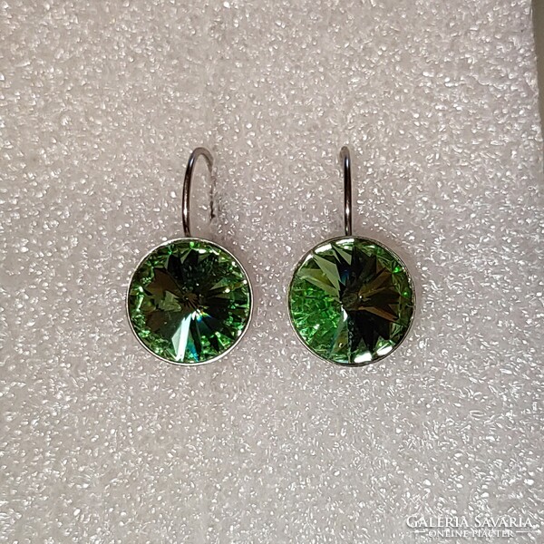 I was on sale! New crystal earrings with patent closure