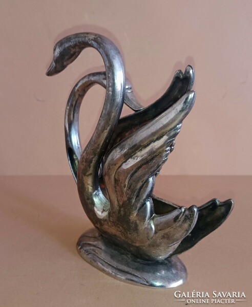 Pair of art-deco napkin holders with nickel-plated swans. Negotiable.