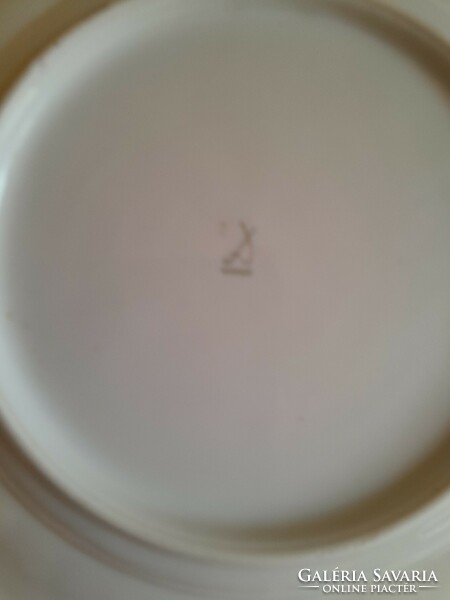 White German flat plate