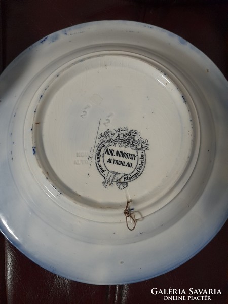 August nowotny wall plate