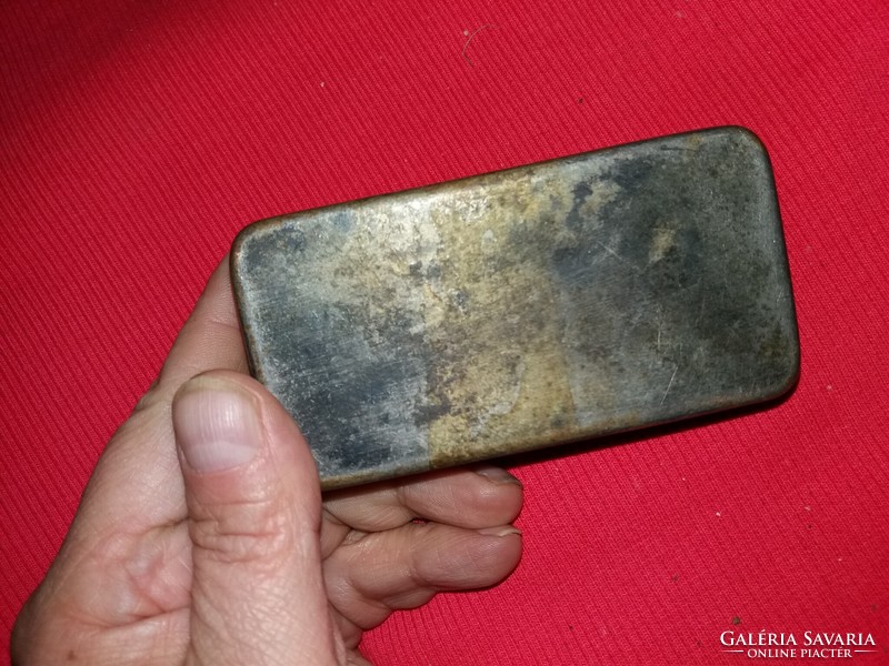 Antique metal box for storing gadgets, found condition 10 x 5 x 5 cm as shown in pictures