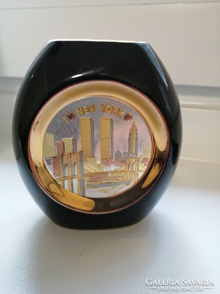 The art of chokin 24k gold Japanese vase