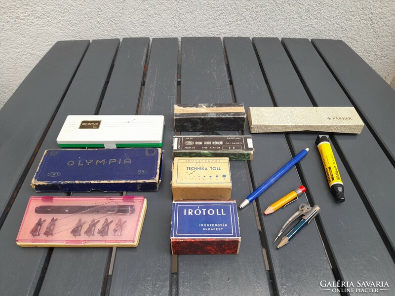 Old writing instruments, circular, fountain pen nibs, etc. Together