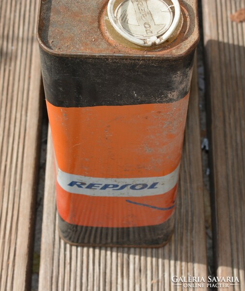 Metal oil can box repsol not afor not shell gas station